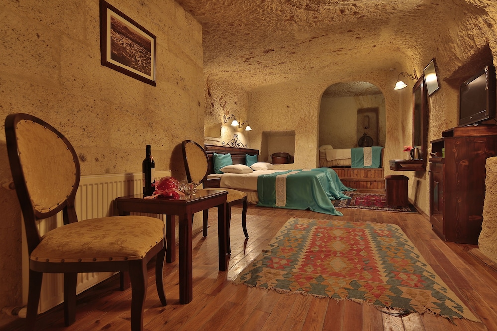 Standard Double or Twin Room - Photo 1