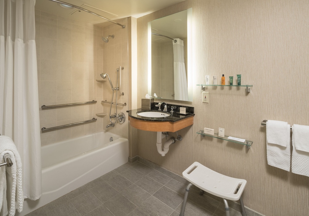 View 1 Bed Mobility/Hearing Access Tub - Photo 7