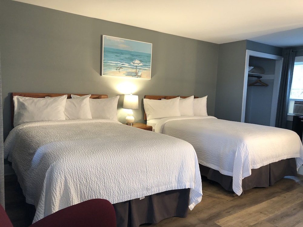 Standard Room, 2 Double Beds photo 3