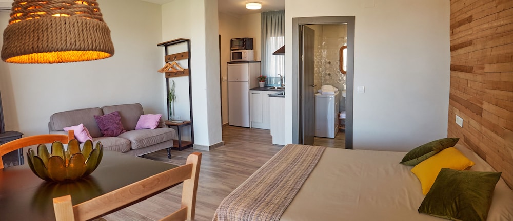 Honeymoon Suite photo 2