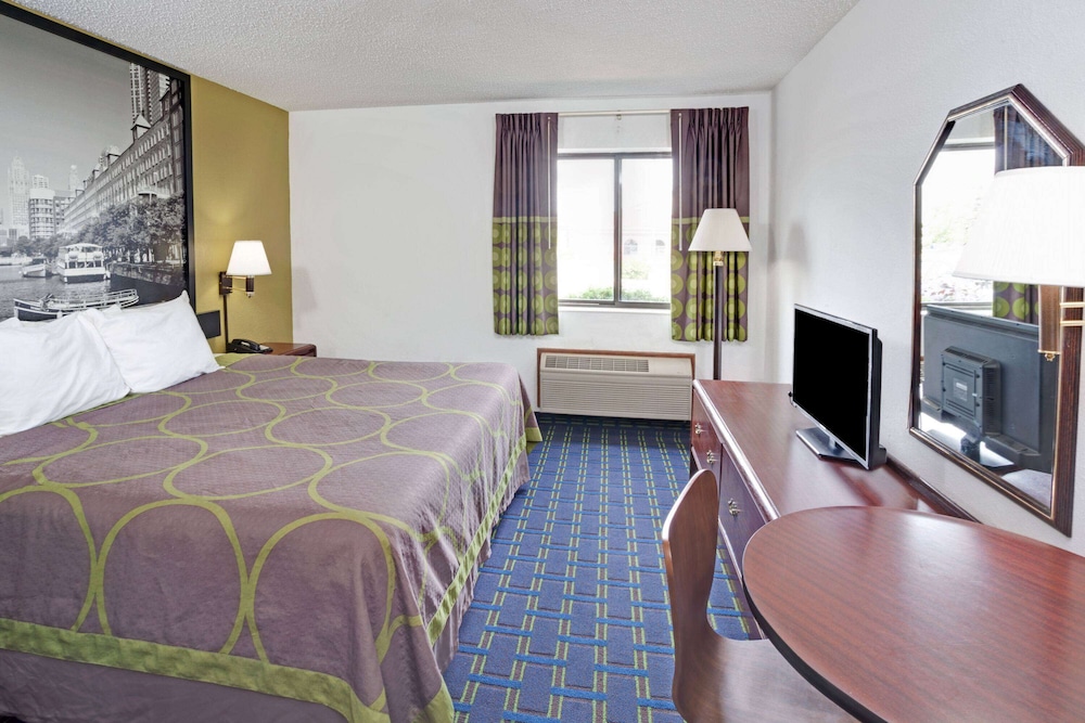 Room, 1 King Bed, Non Smoking - Photo 1