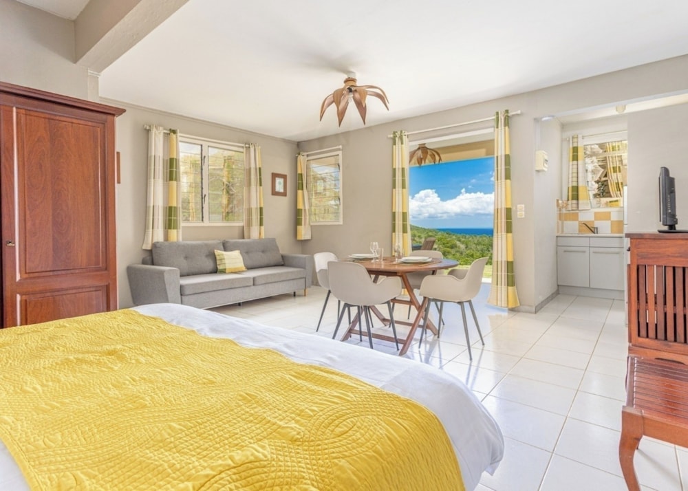 Superior Studio, 1 King Bed with Sofa bed, Sea View