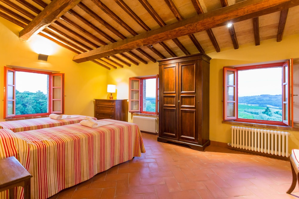 Apartment, 3 Bedrooms, Kitchenette, Vineyard View photo 1