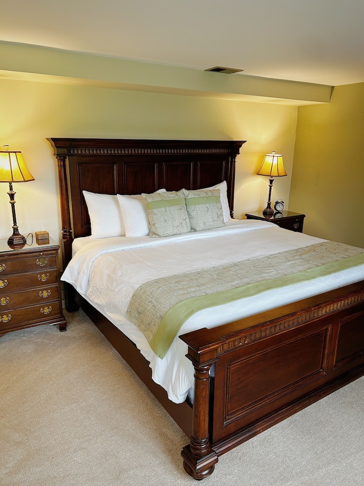 Deluxe Room, Patio, River View