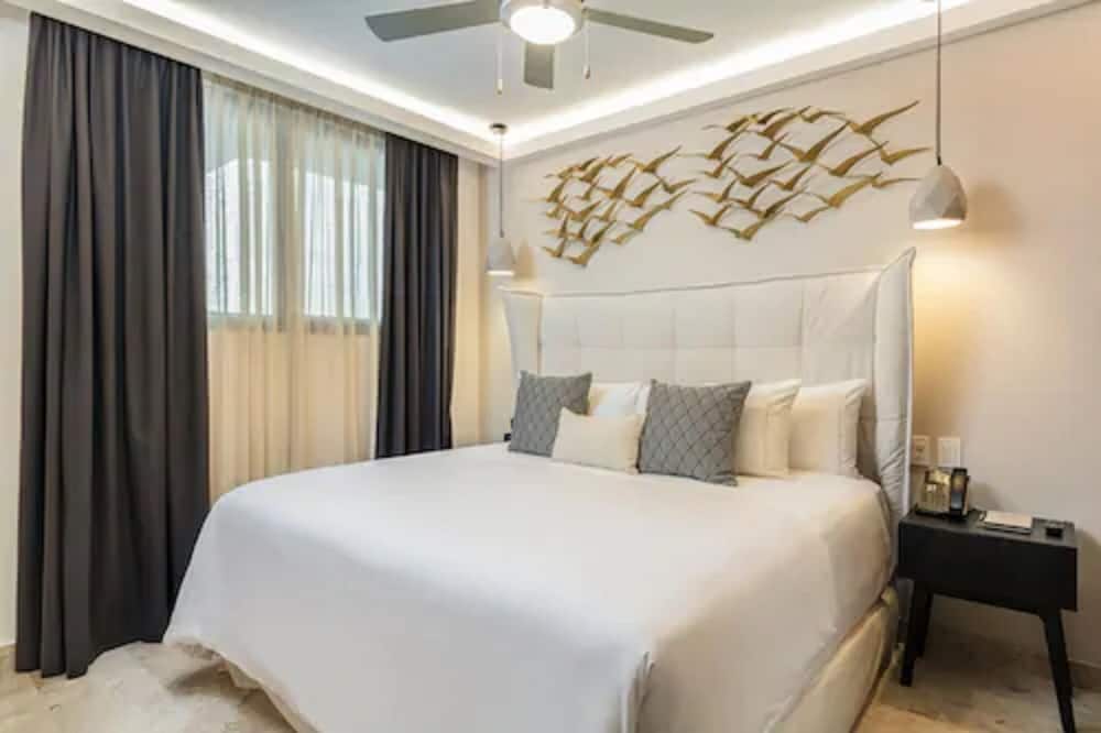 Deluxe Suite - Photo 4