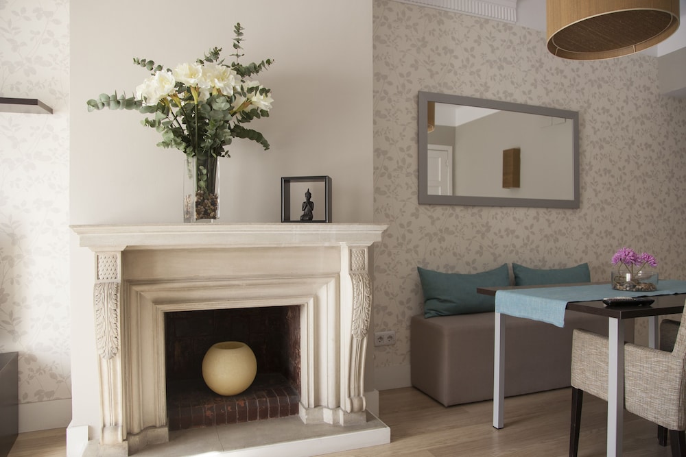 Family Apartment, Multiple Beds, City View photo 2