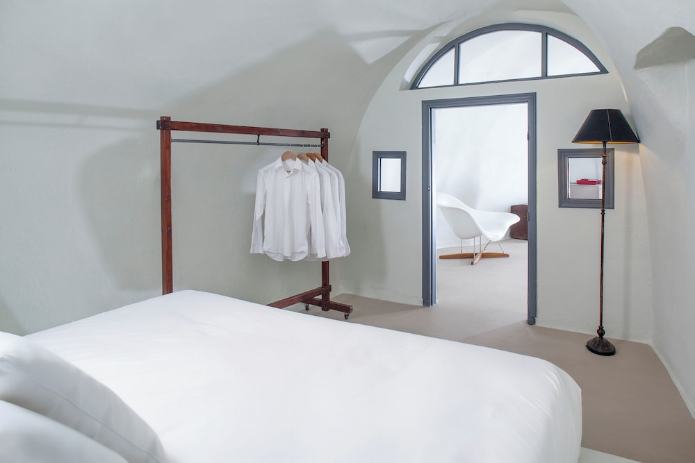 Suite (Caldera View) - Photo 3