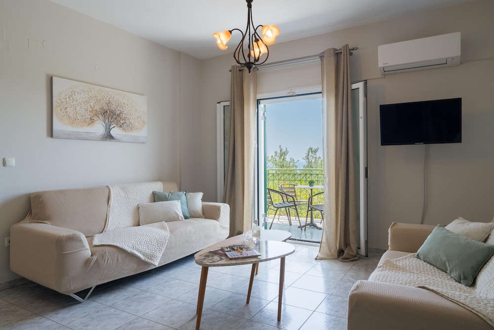 Villa photo 1