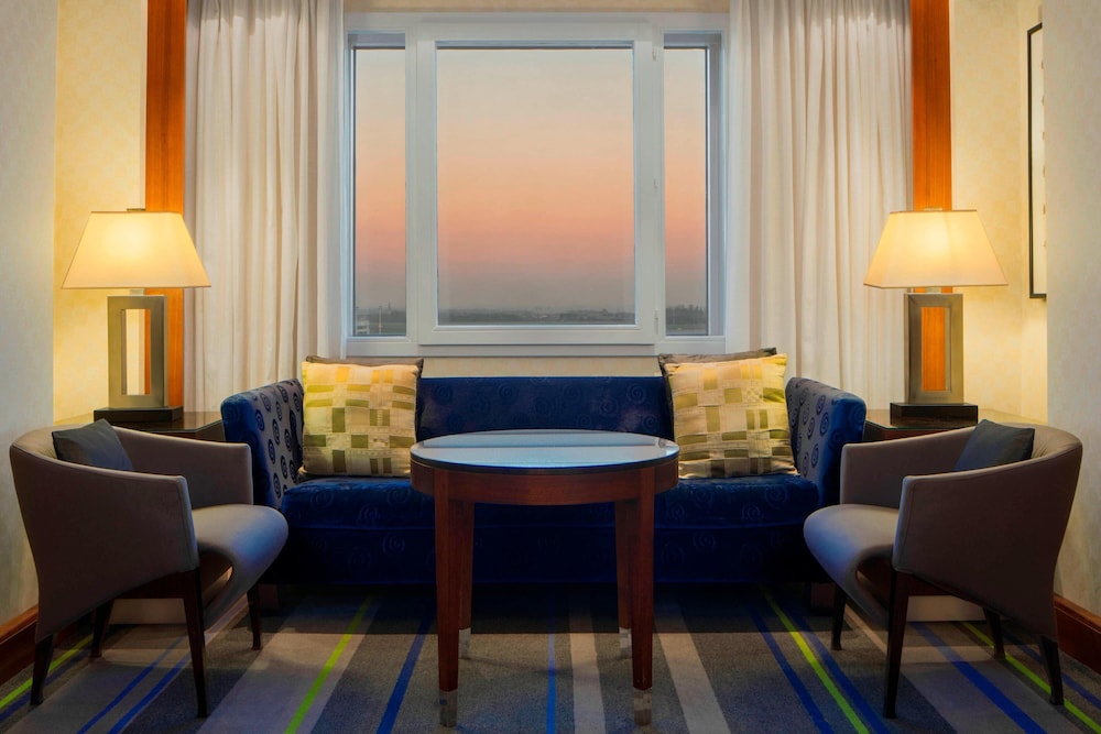 Executive Room, 1 King Bed - Photo 8