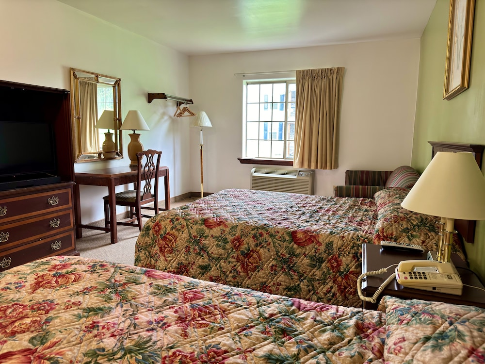 Room, 1 King Bed, Non Smoking - Photo 23