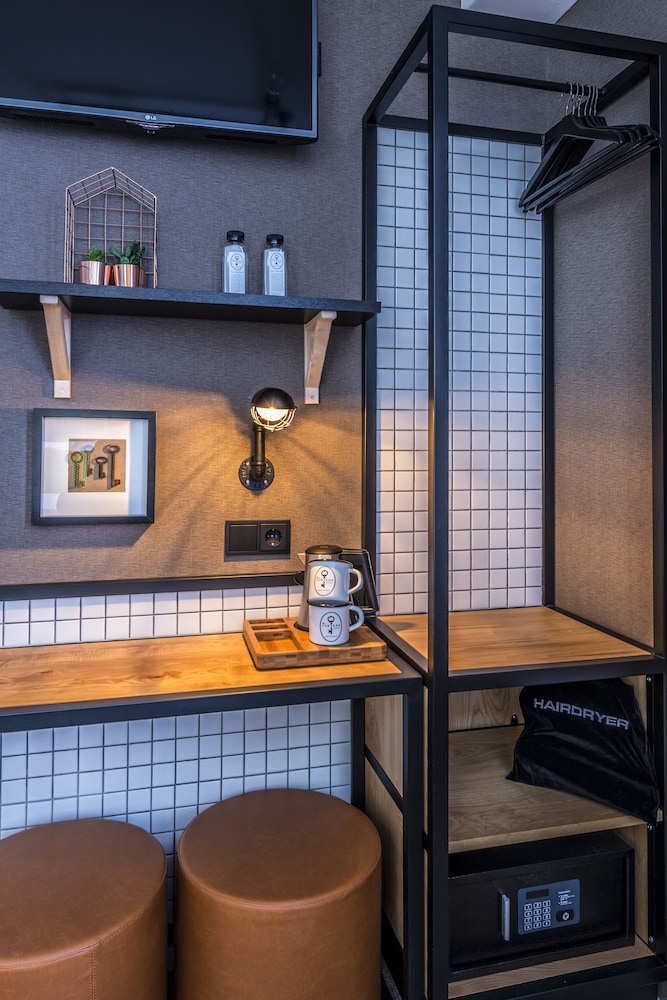 Standard Double Room, 1 Queen Bed