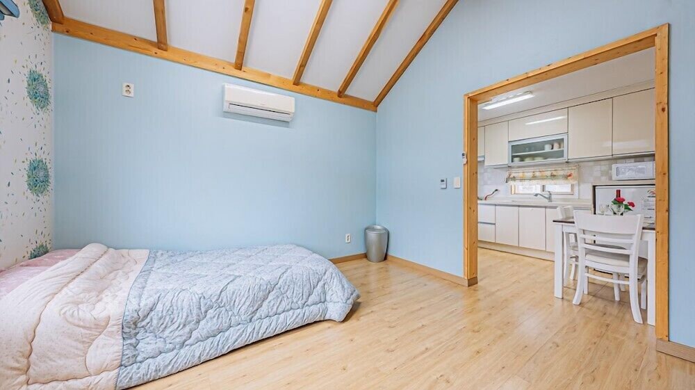 Room (Min Deul Le) - Photo 2