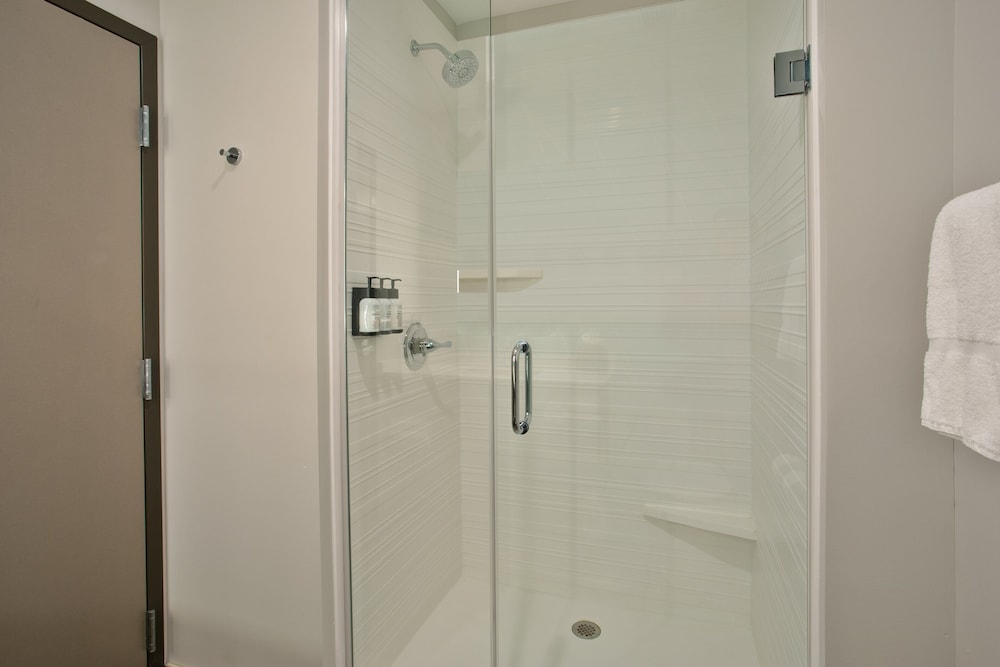 Standard Room, 2 Queen Beds, Accessible (Communications) - Photo 3