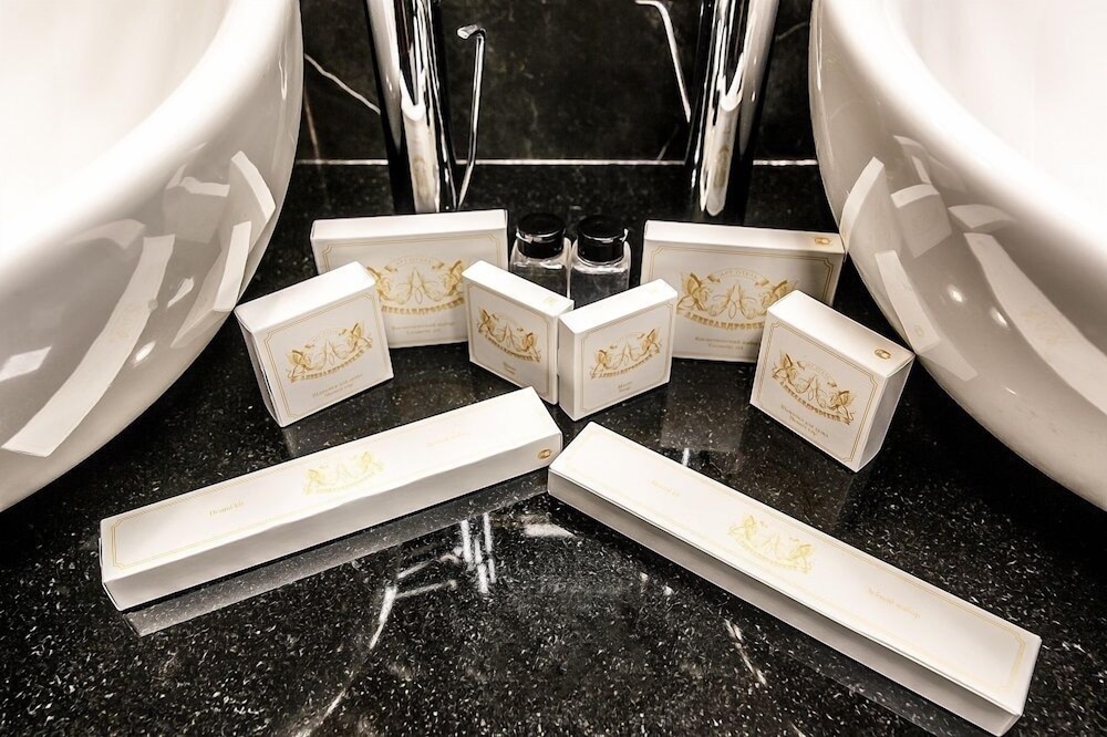 Luxury Suite photo 3