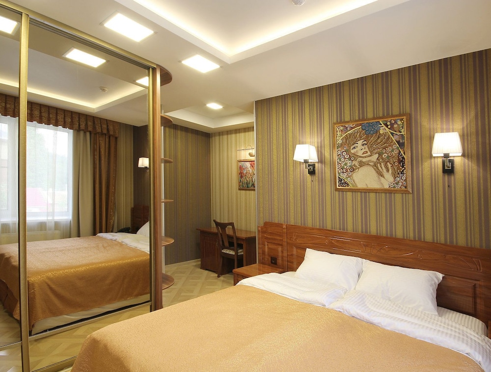 Superior Double Room (Marseille) photo 3