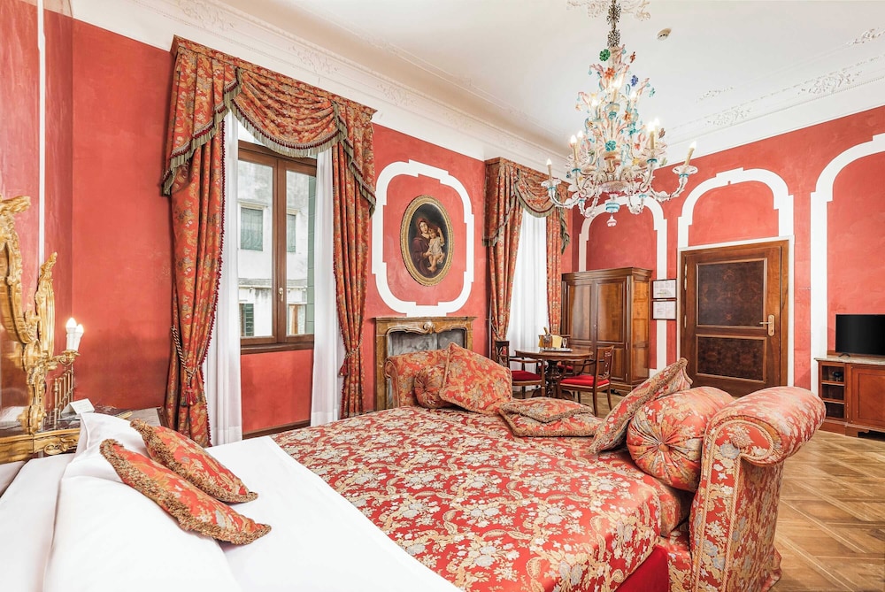 Superior Quadruple Room photo 2
