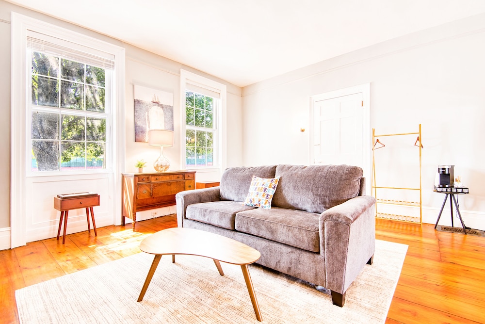 Super Deluxe Suite 1 photo 3