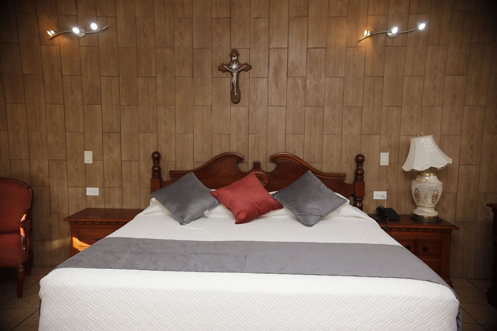 Superior Room, 1 King Bed