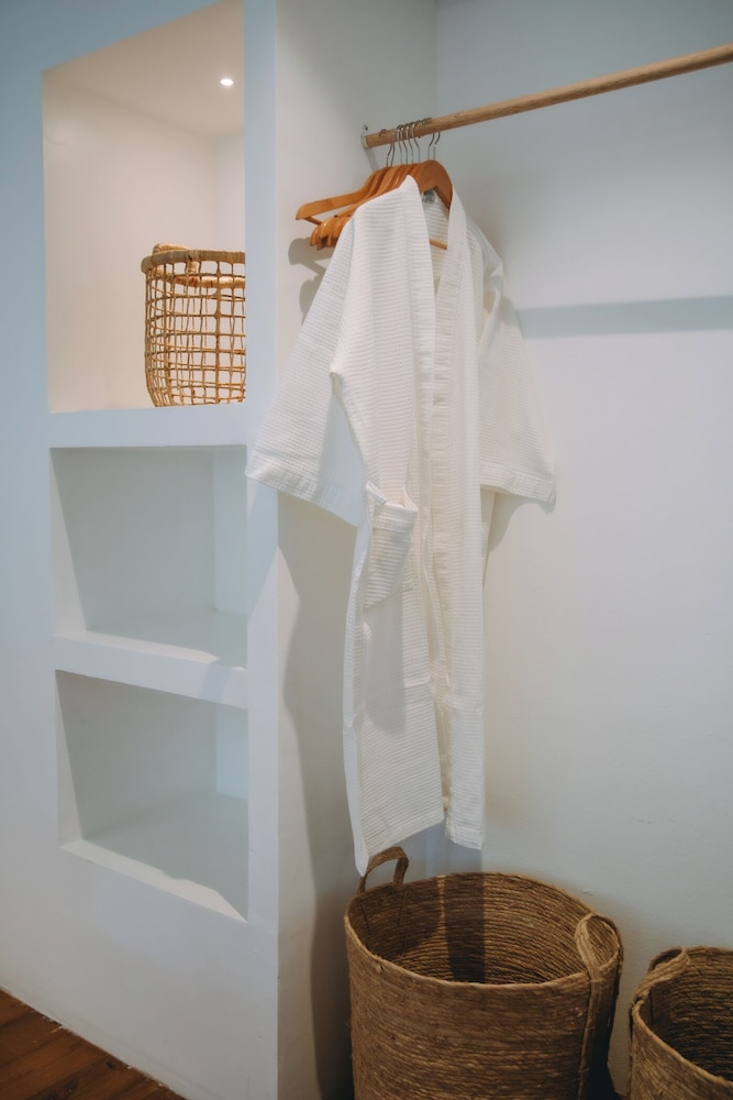 Comfort Room - Photo 5