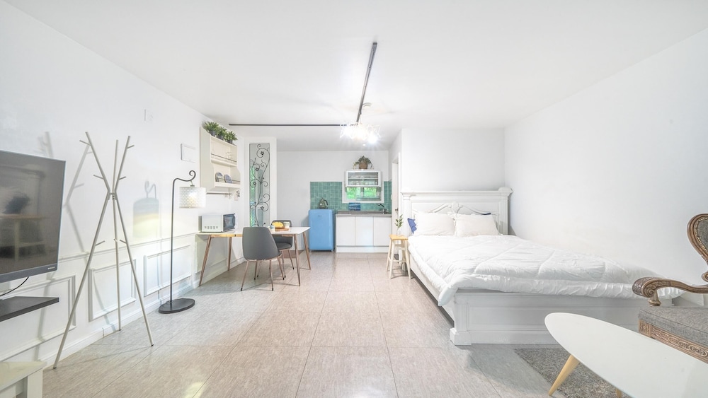 Basic Room, 1 Bedroom (Gerbera)