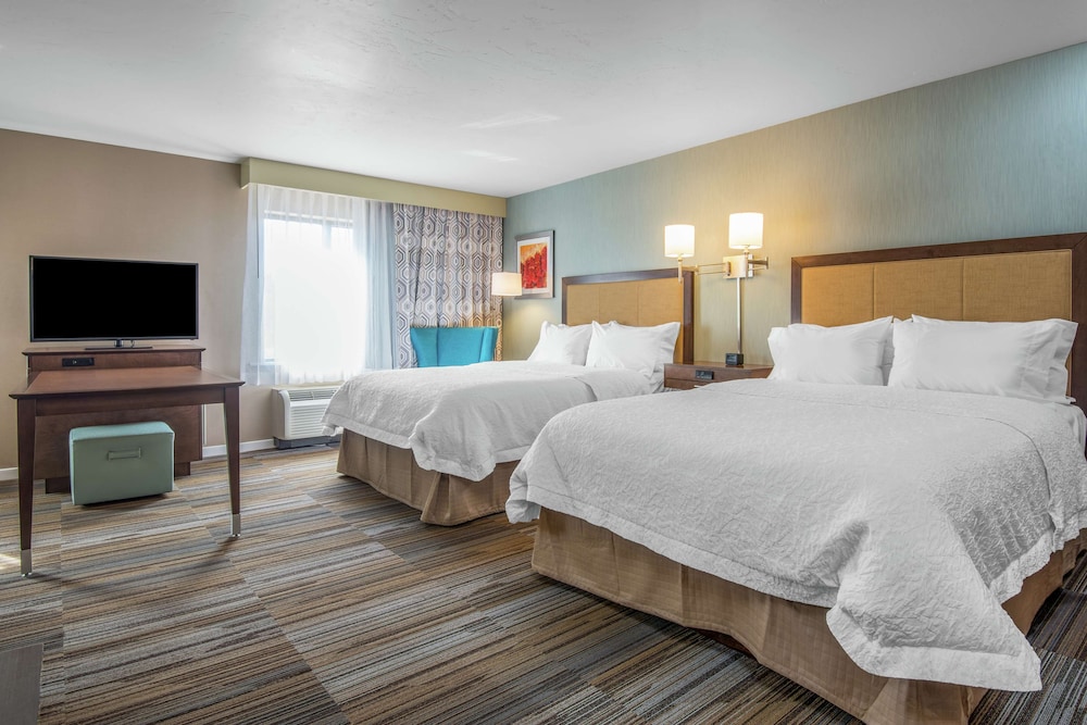 Suite, 2 Queen Beds, Non Smoking - Photo 2