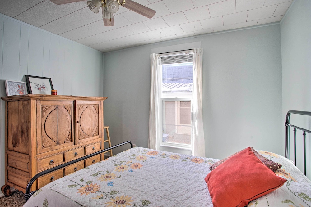 House (2 Bedrooms) photo 3