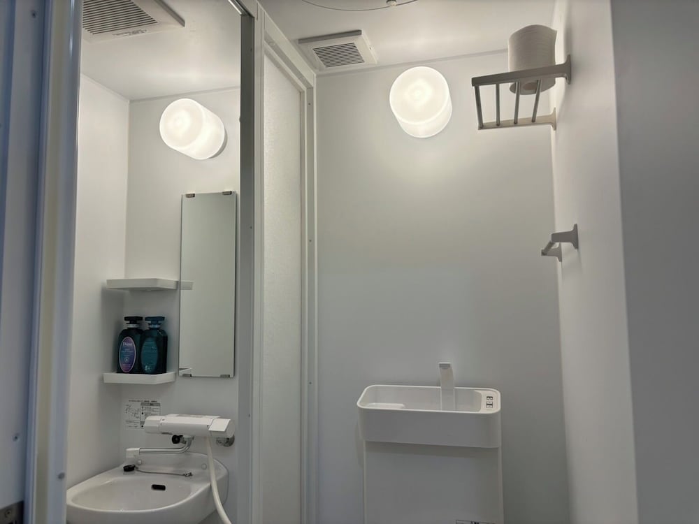 Standard Double Room, Non Smoking, Ground Floor - Photo 3