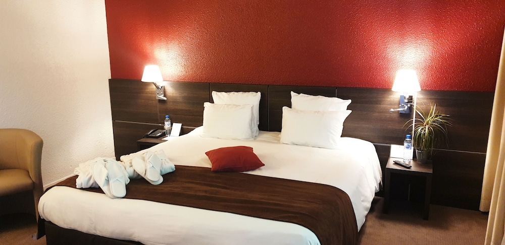 Suite, 1 King Bed, Non Smoking photo 3