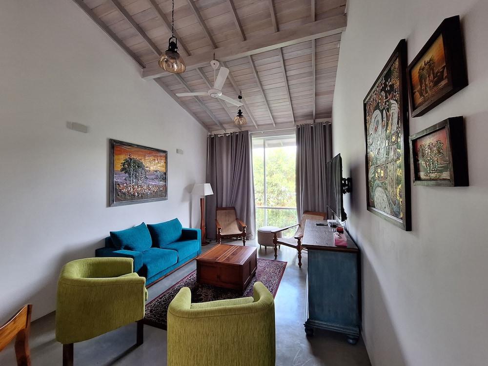 Grand Suite, 1 Bedroom, Kitchenette, Poolside