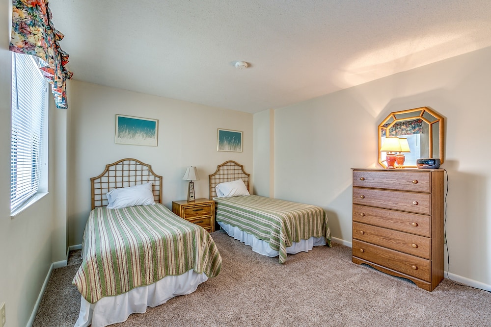 Condo, 3 Bedrooms, Beach View