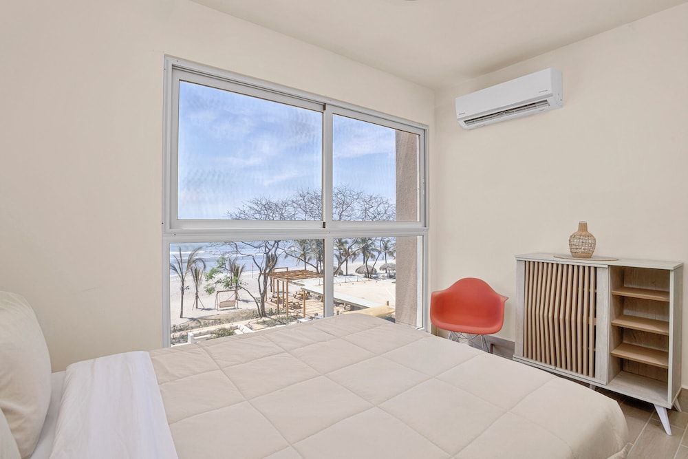 Luxury Apartment photo 2