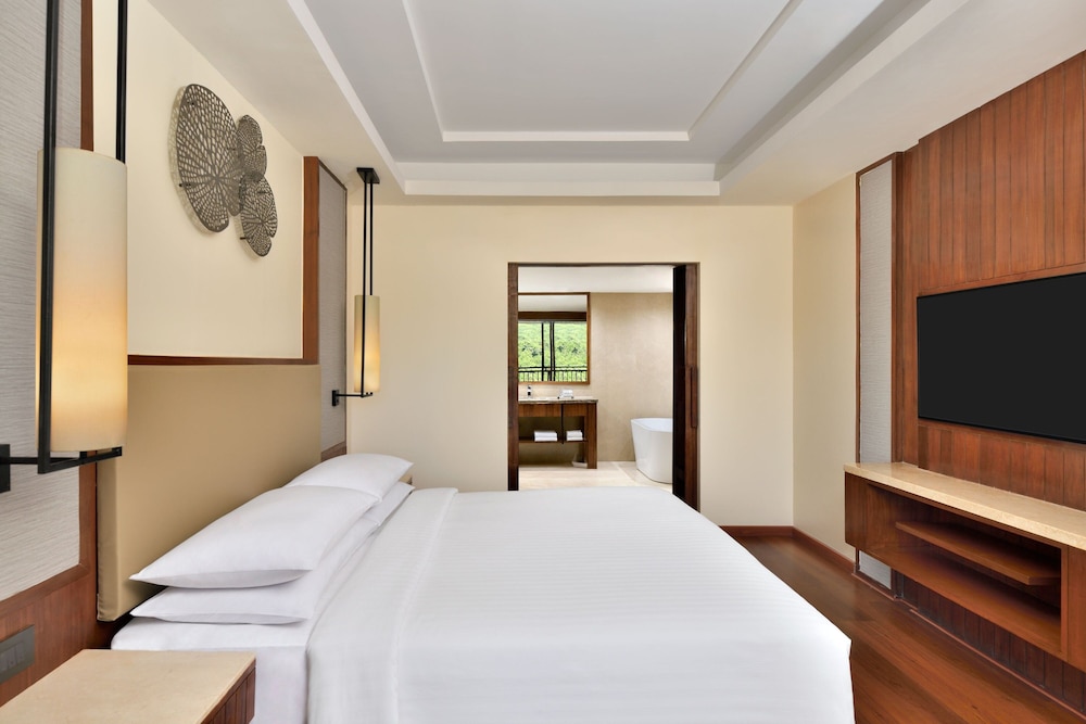 Signature Suite, 1 Bedroom, Non Smoking, Valley View (Balcony) - Photo 2