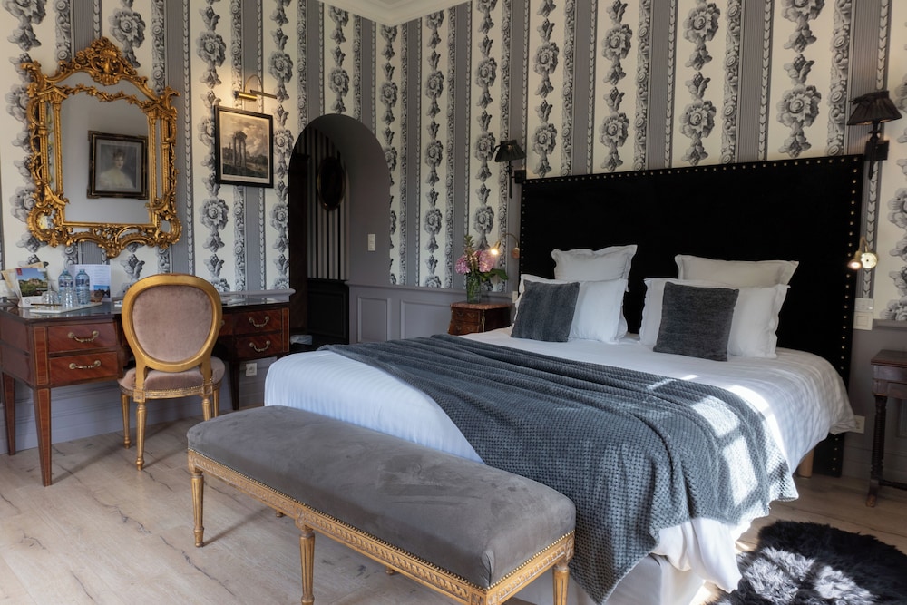 Romantic Double or Twin Room, 1 King Bed, Balcony, Pool View (Nathalina)