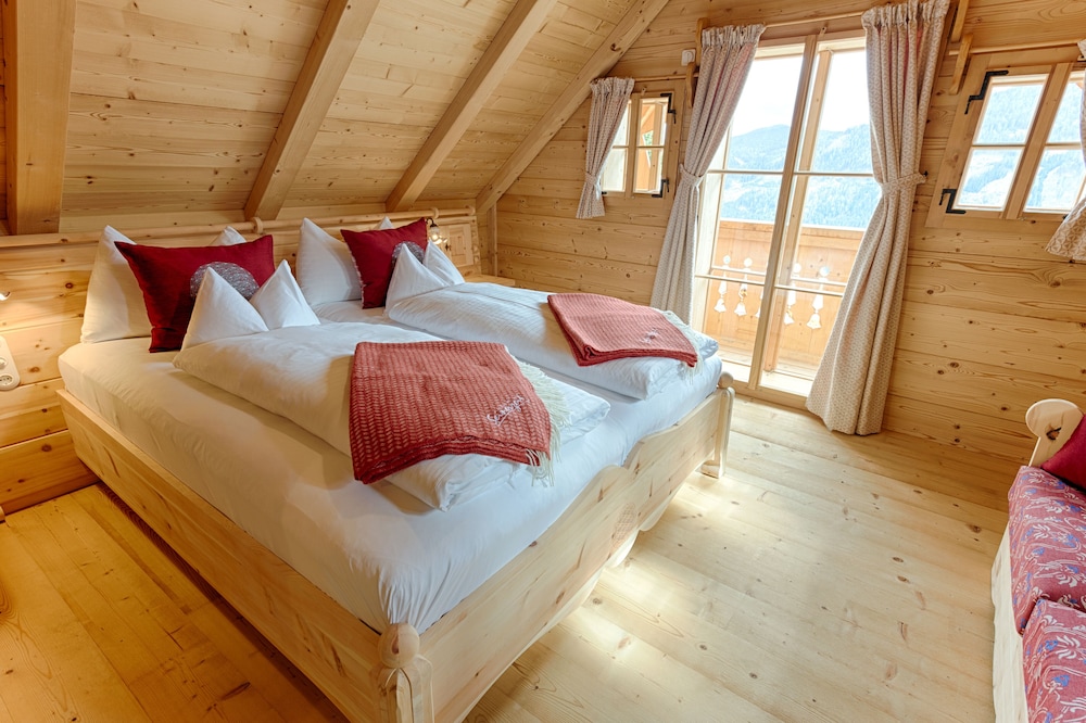 Grand Chalet, 3 Bedrooms, Private Pool, Pool View photo 3