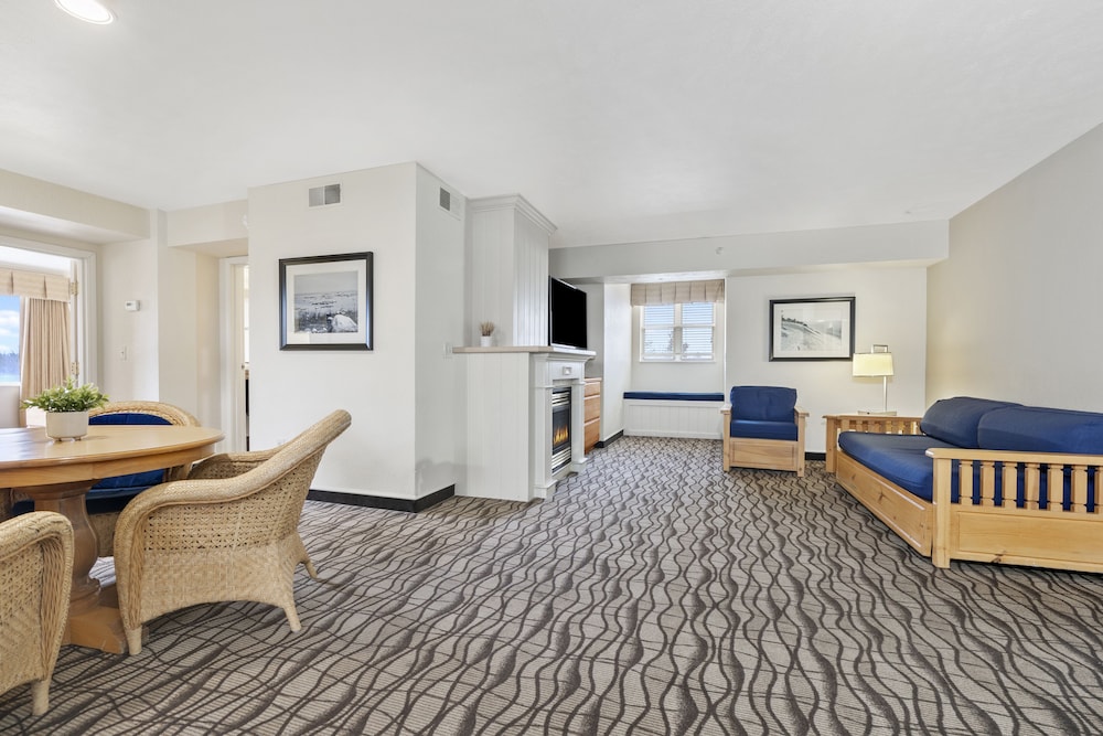 Torch Lake Suite