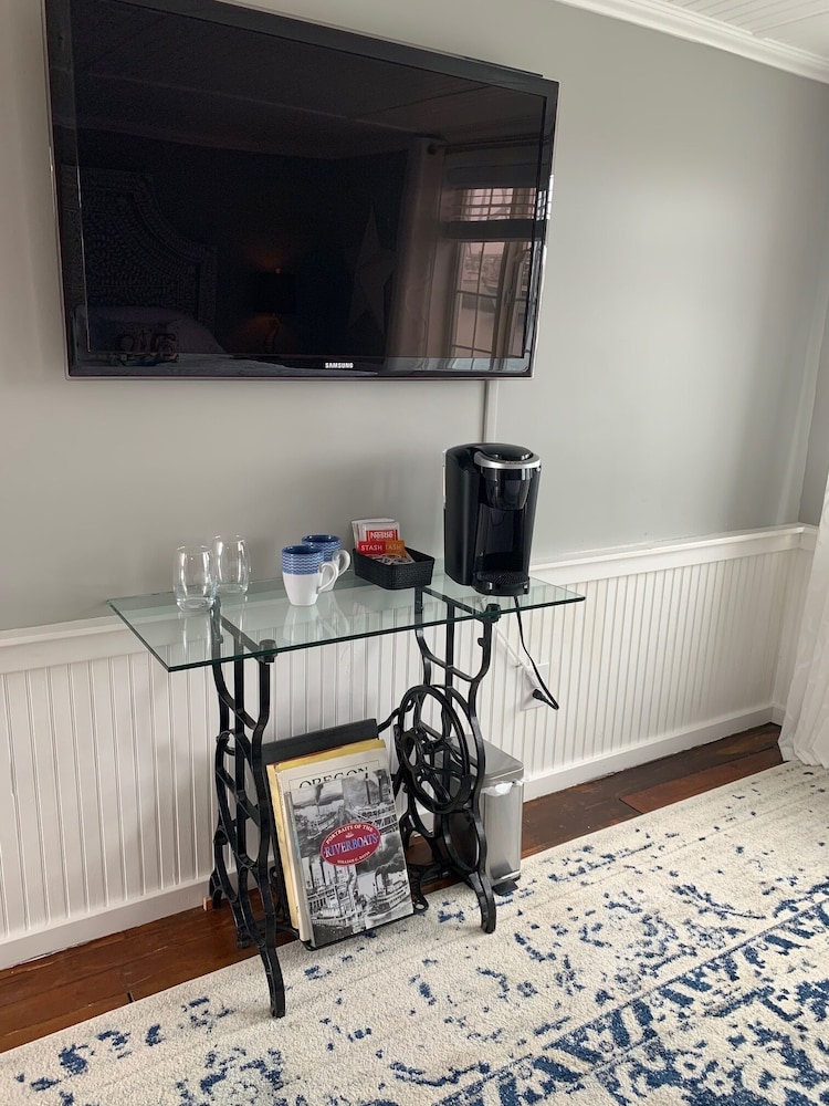 Premier Double Room (Stateroom 2) photo 3