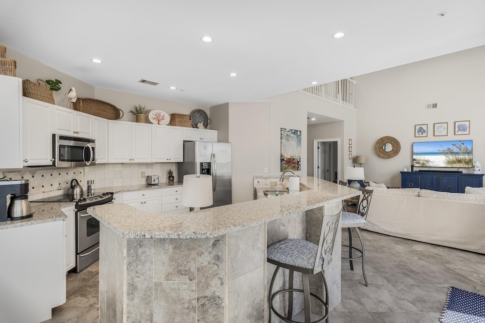 Condo, Multiple Beds (Turnberry 8519) photo 1