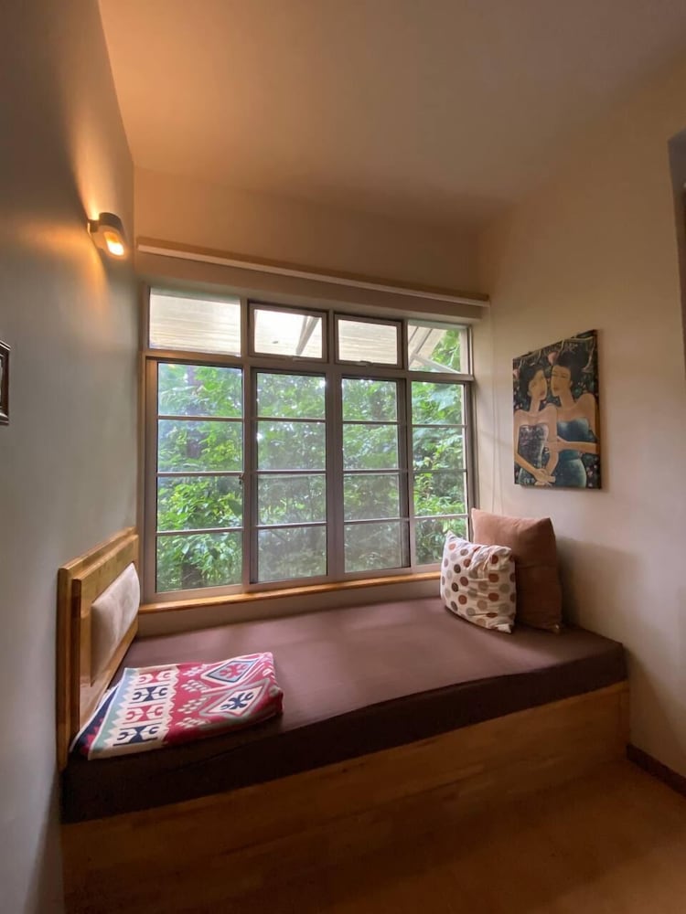 Triple Storey Two Bedrooms Cottage - Photo 6