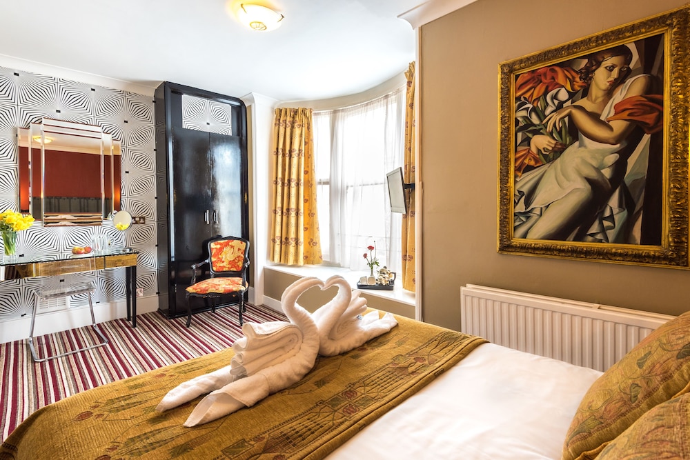 Double Room (Large) photo 1
