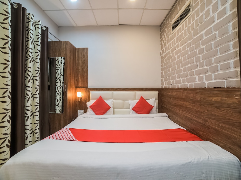 Double Room, 1 King Bed