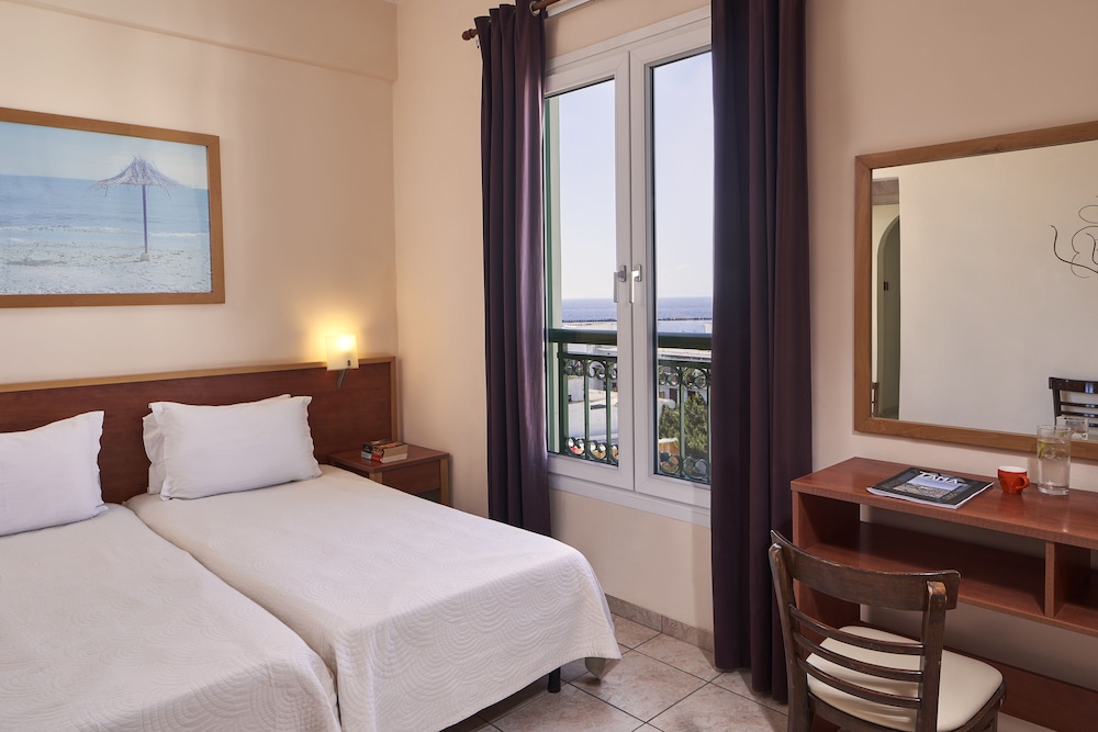 Standard Double Room - Photo 4