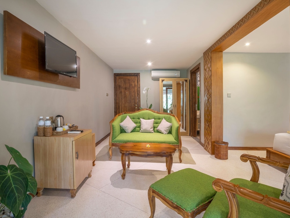 Suite - Photo 7