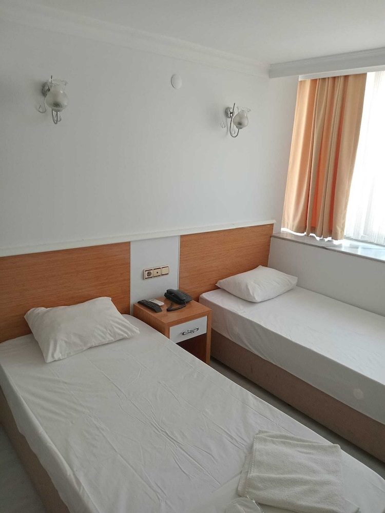 Twin Room, City View photo 1