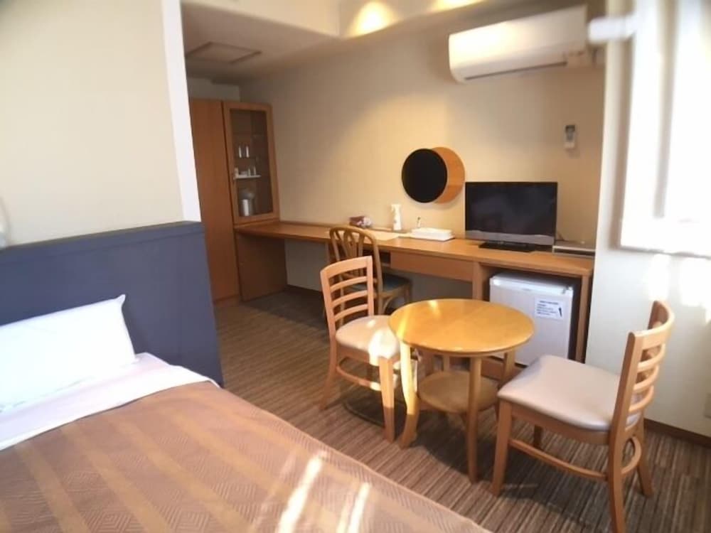 Standard Twin Room, Smoking photo 3