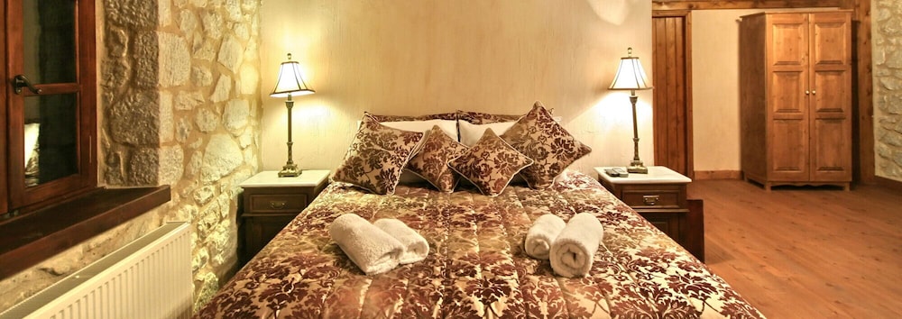 Double Room - Photo 3