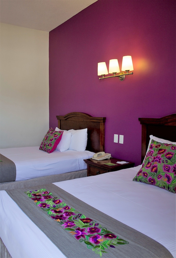 Standard Double Room, 2 Double Beds - Photo 5