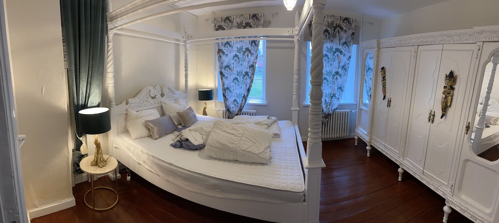 Deluxe Apartment, 3 Bedrooms, Annex Building photo 1