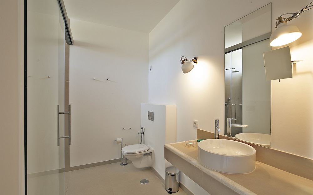 1-Bedroom Ocean Villa with Private Pool thumbnail 5