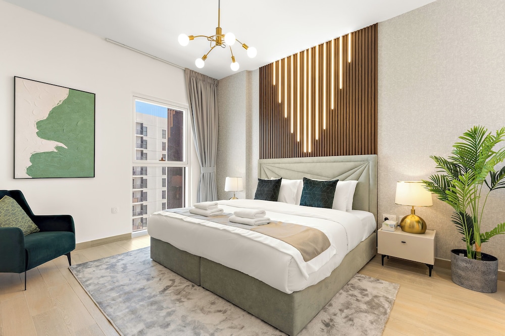 Family Apartment, Balcony, City View