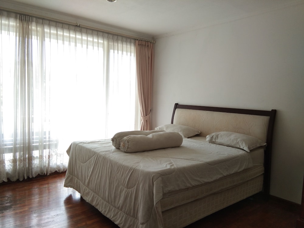 Villa, 5 Bedrooms photo 1